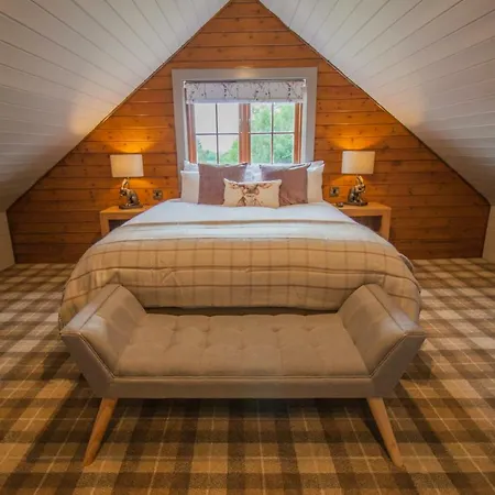 High Oaks Grange - *