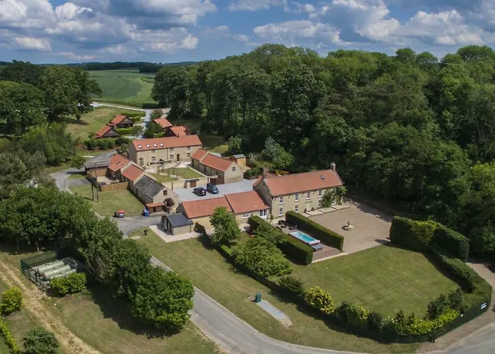 High Oaks Grange - * Pickering