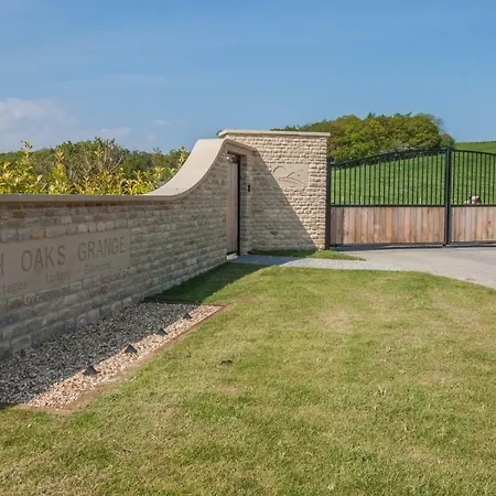 Chalé High Oaks Grange -