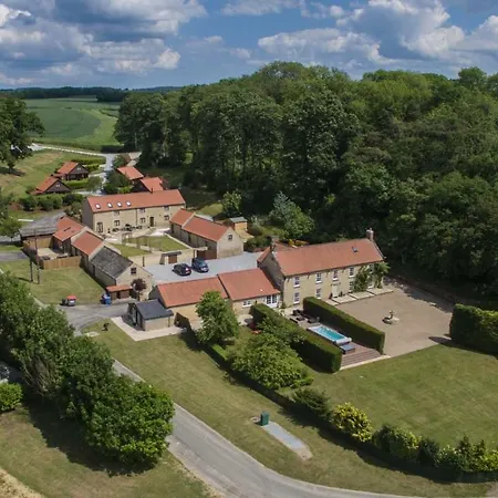 High Oaks Grange - * Pickering